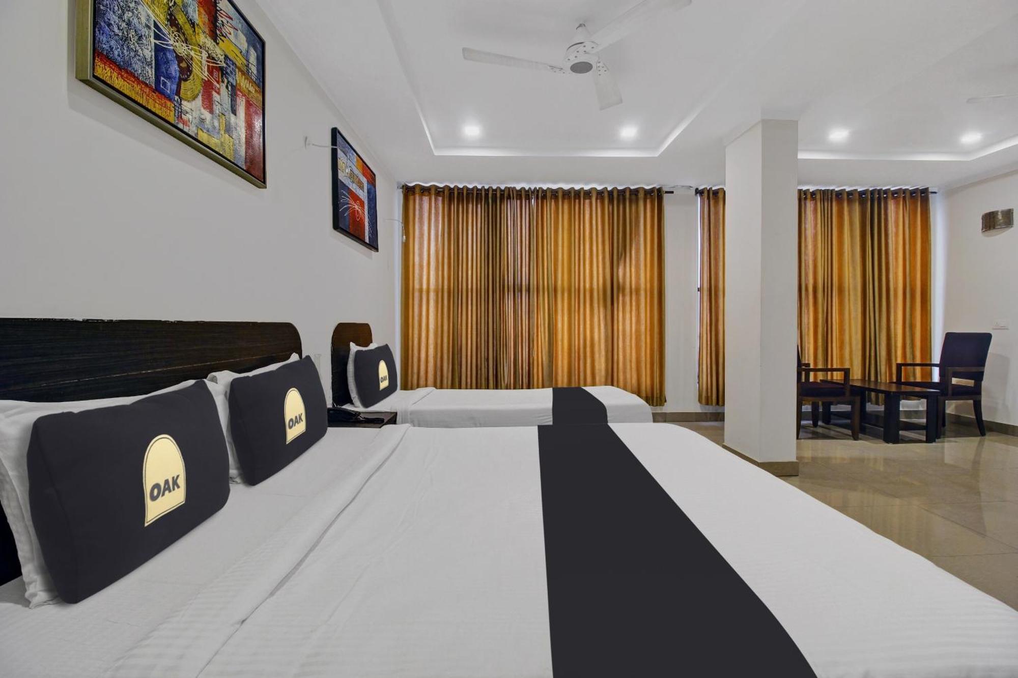 Отель Super Townhouse Oak Lb Nagar Ramoji Хайдарабад Экстерьер фото