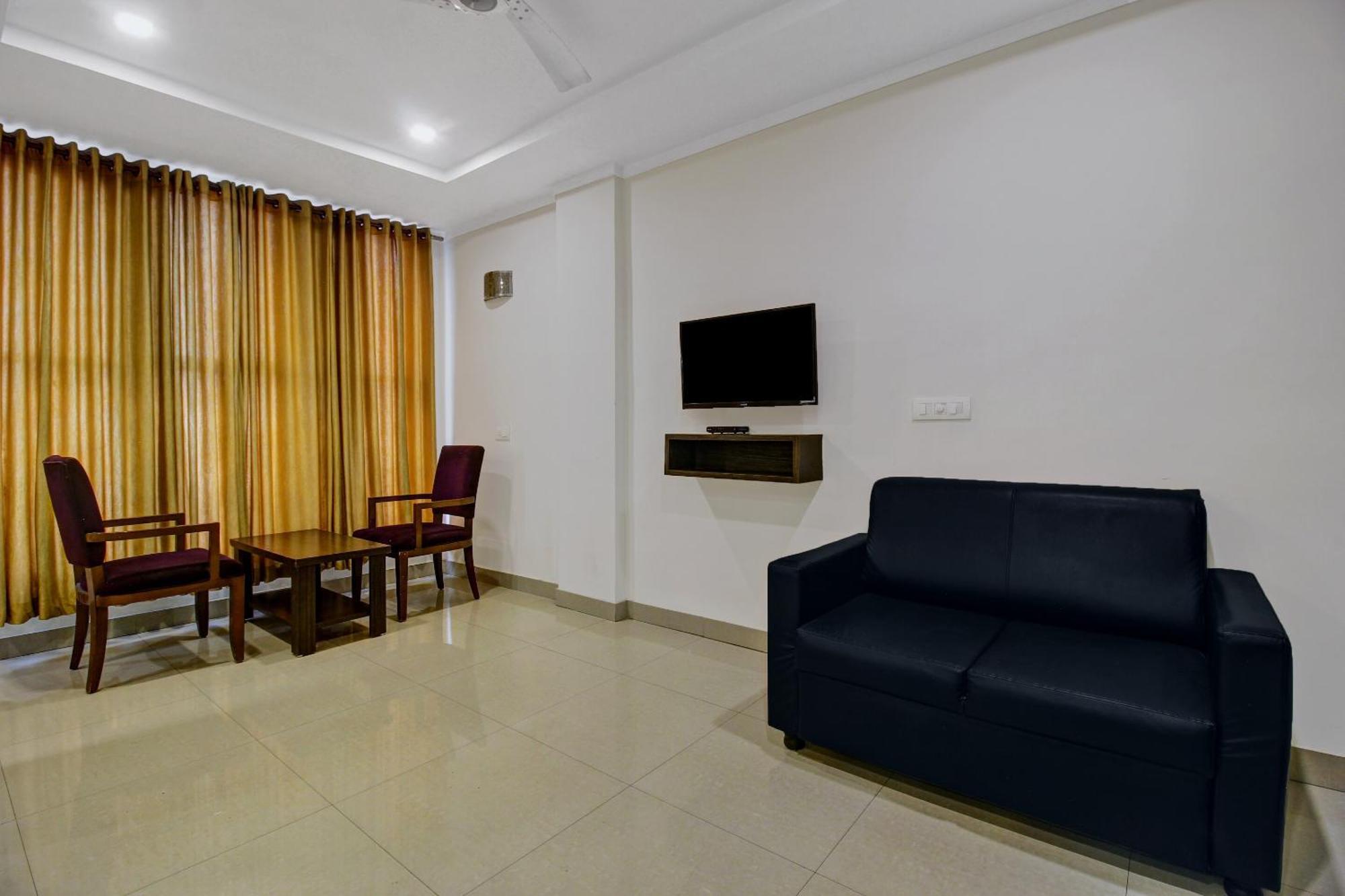 Отель Super Townhouse Oak Lb Nagar Ramoji Хайдарабад Экстерьер фото
